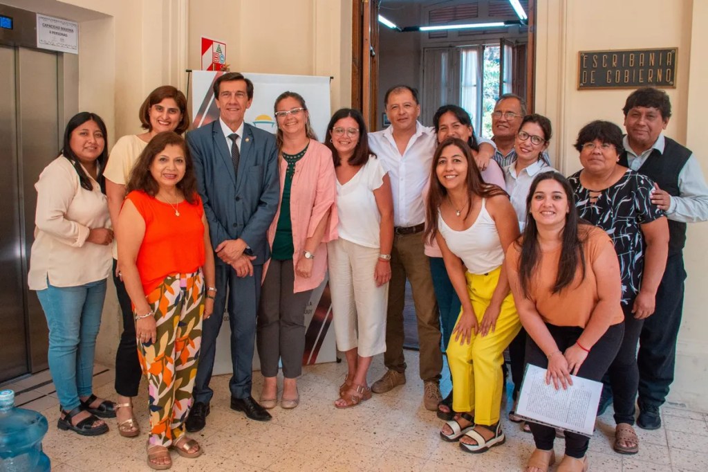 Sadir anunció el pase a planta permanente para estatales con cinco años de&nbsp;contrato