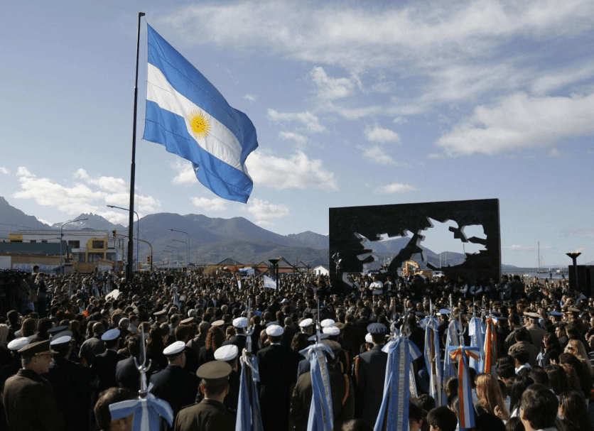 Argentina pide diálogo por Malvinas tras acuerdo de Mauricio con Reino&nbsp;Unido