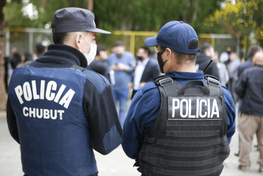 Trelew: no lo dejaron ver a su ex y destrozó el auto de su&nbsp;exsuegra