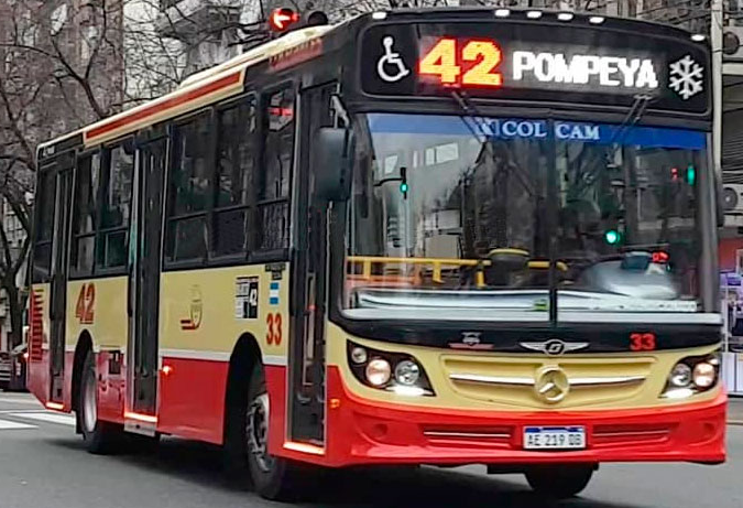 Un jubilado falleció tras descompensarse en un&nbsp;colectivo