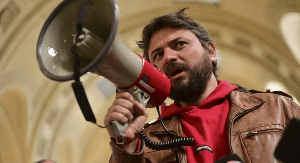 El espacio de Grabois se distancia del&nbsp;massismo