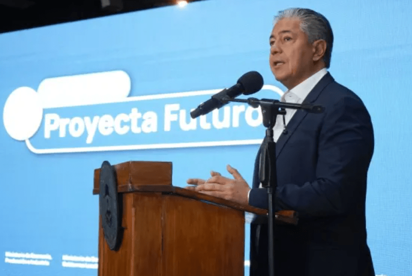 Rolo Figueroa apuesta por la educación para impulsar a los jóvenes neuquinos: “Es la mejor inversión que puede realizar un Estado” 