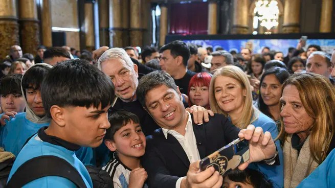 Kicillof cerró la campaña recorriendo obras en la provincia de Buenos&nbsp;Aires